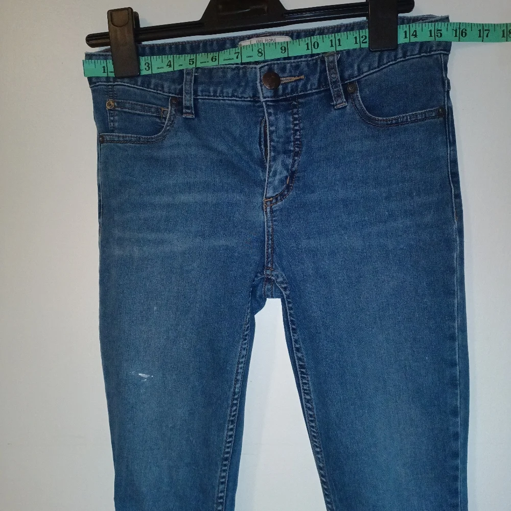 Free People Womens Skinny Jeans Dark Wash Distressed Stretch Size 27 - Picture 7 of 8